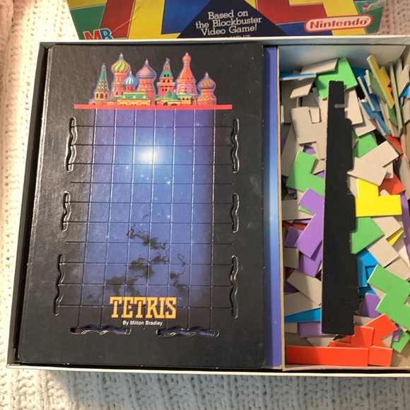 SOLD Vintage 90s Nintendo Tetris Board Game - Picture 5 of 13